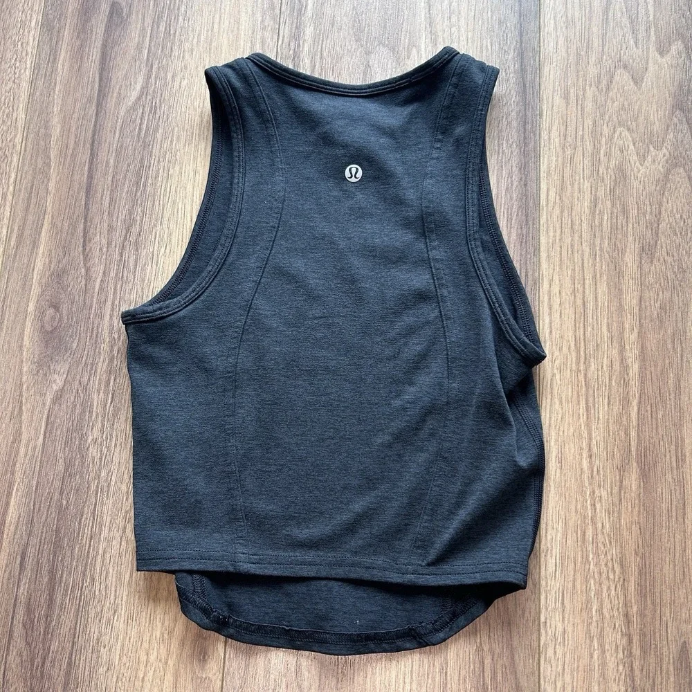 Women's‎ Lululemon Black Soft Sueded Crewneck Cropped Tank Size 2